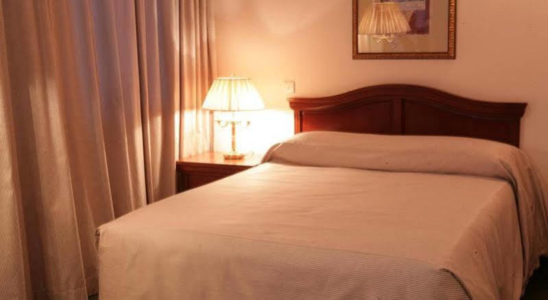 Atyrau Dastan Hotel Ngoại thất bức ảnh